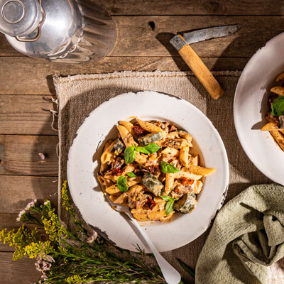 Bild One-Pot-Rigatoni mit Zucchini und getrockneten Tomaten